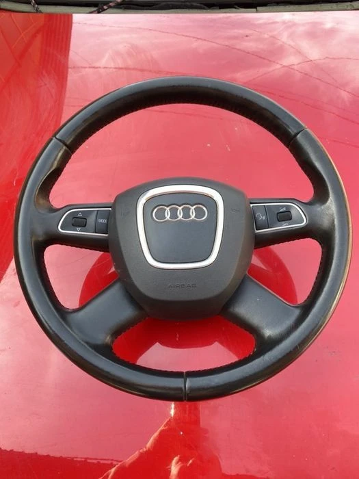 Волан и Airbag с четири лъча за Audi Q5 A3 8p 8r