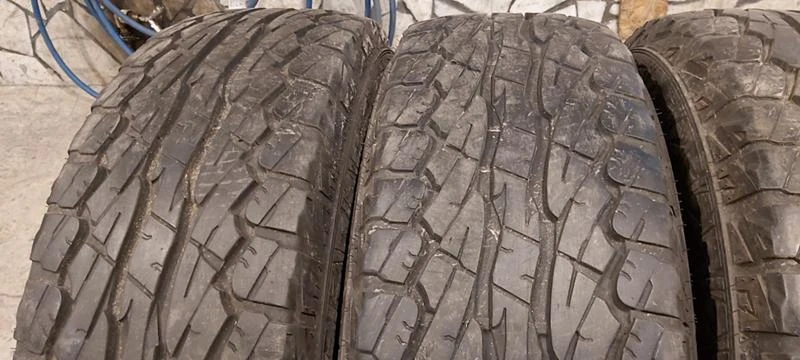 Гуми Всесезонни 245/70R16, снимка 3 - Гуми и джанти - 31457279