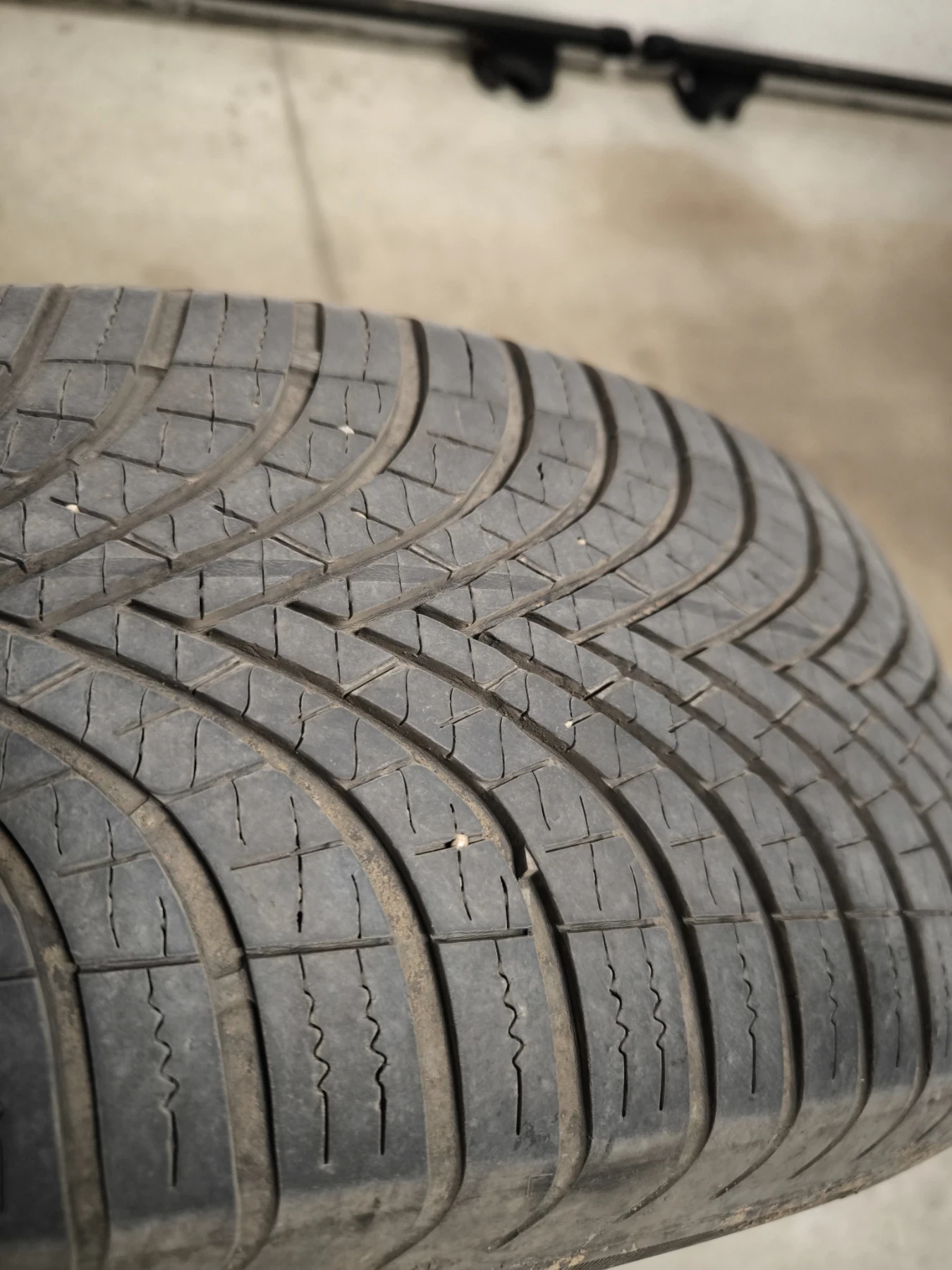 ���� 225/65R17 | Mobile.bg � ����������� 3
