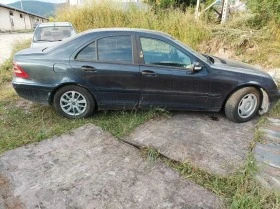 Mercedes-Benz C 220 НА ЧАСТИ, снимка 3