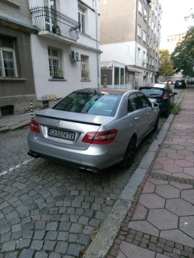 Mercedes-Benz E 220, снимка 10