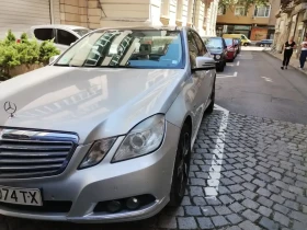 Mercedes-Benz E 220, снимка 1