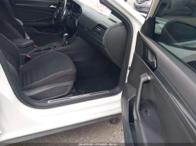 VW Jetta 2.0L I-4 DI, DOHC, VVT, TURBO, 228HP Front Wheel | Mobile.bg    10