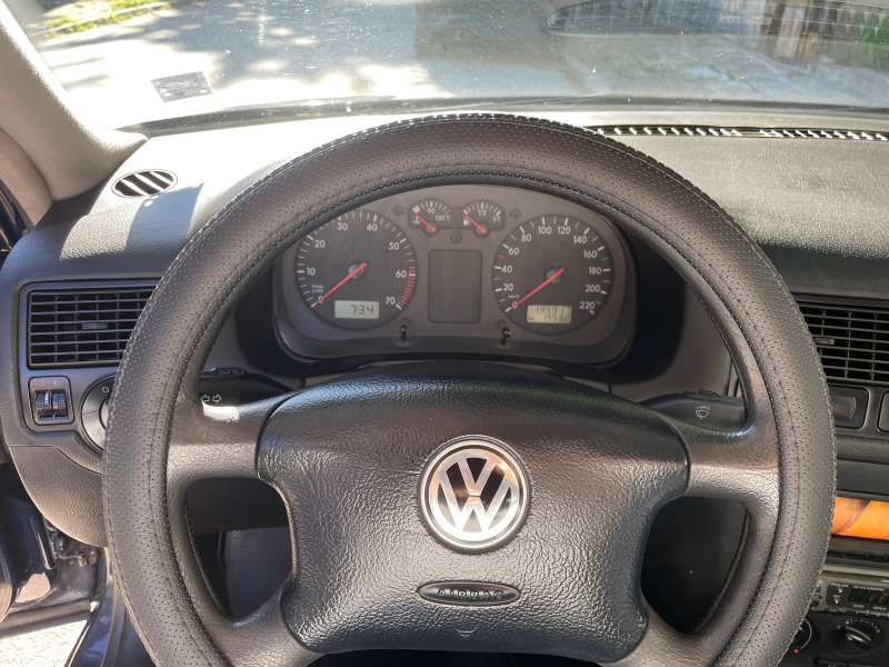 VW Golf Бензин-Газ, снимка 9 - Автомобили и джипове - 46357900