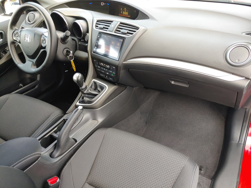 Honda Civic 1.6d-Има видеоклип към обявата!, снимка 12 - Автомобили и джипове - 46244265