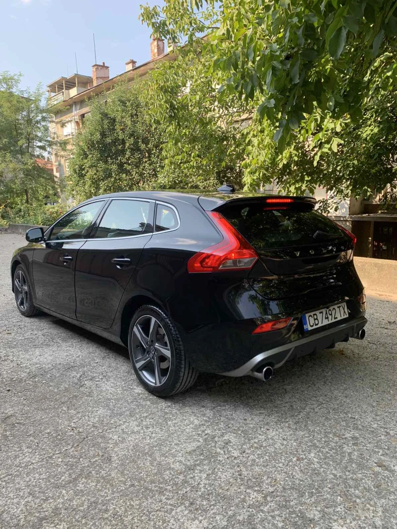 Volvo V40, снимка 4 - Автомобили и джипове - 46947731