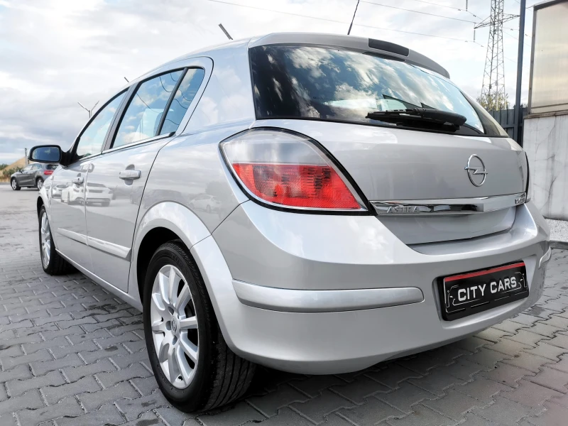 Opel Astra 1.7 CDTI, снимка 7 - Автомобили и джипове - 47555453