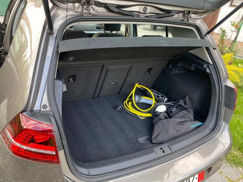 VW Golf E-Golf, снимка 14 - Автомобили и джипове - 51480157