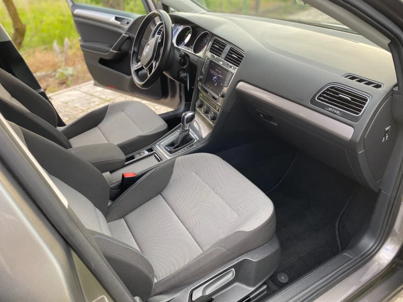 VW Golf E-Golf, снимка 12 - Автомобили и джипове - 51480157