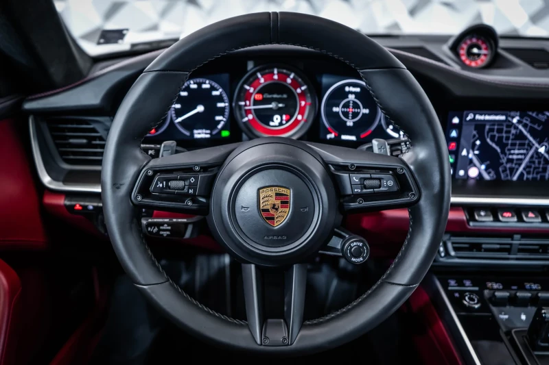 Porsche 911 Turbo S* Lift* SportChrono* Pano* Bose* Лизинг, снимка 10 - Автомобили и джипове - 50845742