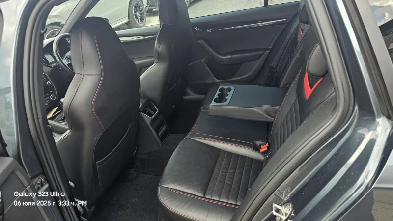 Skoda Octavia VRS 2.0 TDI, снимка 12 - Автомобили и джипове - 52473140