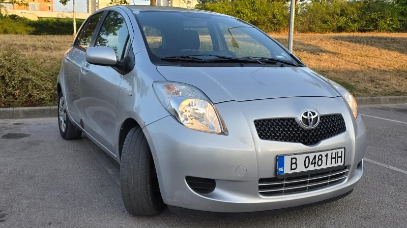 Toyota Yaris, снимка 5 - Автомобили и джипове - 51449424