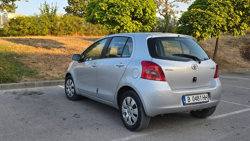 Toyota Yaris, снимка 7 - Автомобили и джипове - 51449424