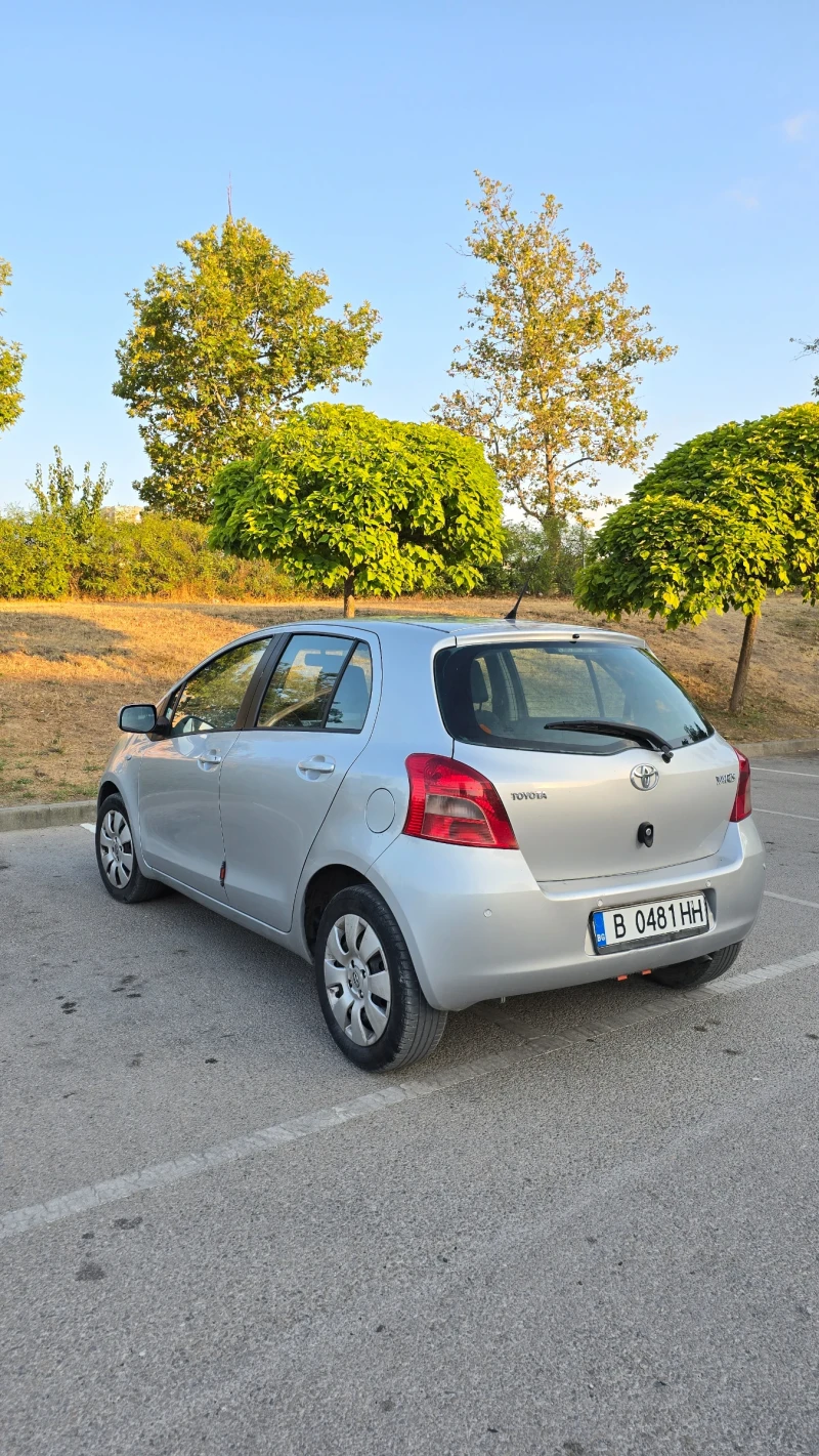 Toyota Yaris, снимка 11 - Автомобили и джипове - 51449424