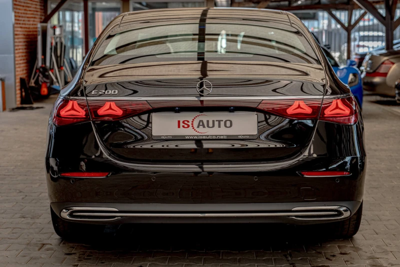 Mercedes-Benz E 200 Avantgarde/Virtual/Панорама/Подгрев/Камера, снимка 4 - Автомобили и джипове - 51637531