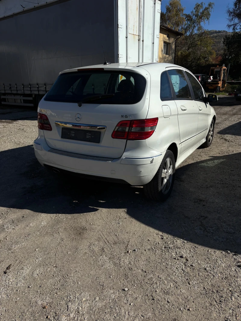 Mercedes-Benz B 200, снимка 3 - Автомобили и джипове - 52263815