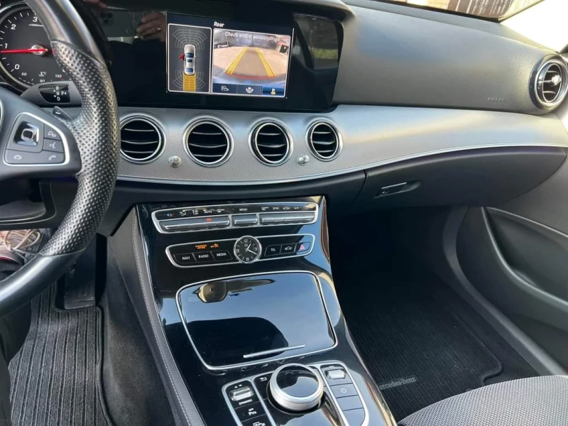 Mercedes-Benz E 220 E220 Bluetec, снимка 8 - Автомобили и джипове - 52726409