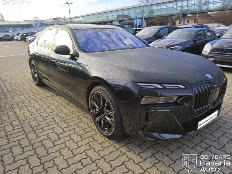 BMW i7 50 eDrive M Sport Paket, снимка 4 - Автомобили и джипове - 53158916
