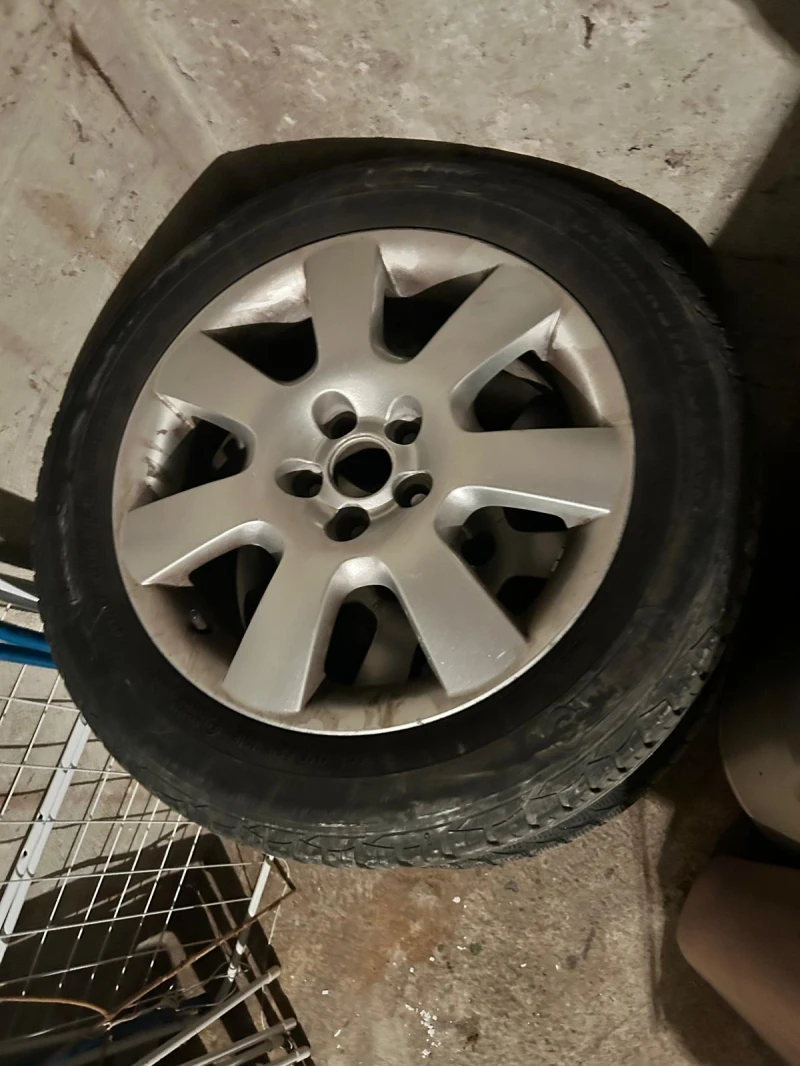 VW Golf 1, 6 16v, снимка 5 - Автомобили и джипове - 53246663