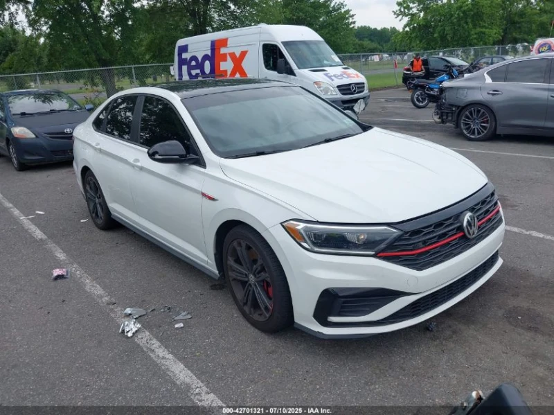 VW Jetta 2.0L I-4 DI, DOHC, VVT, TURBO, 228HP Front Wheel - 25200 лв. - 27635318 1
