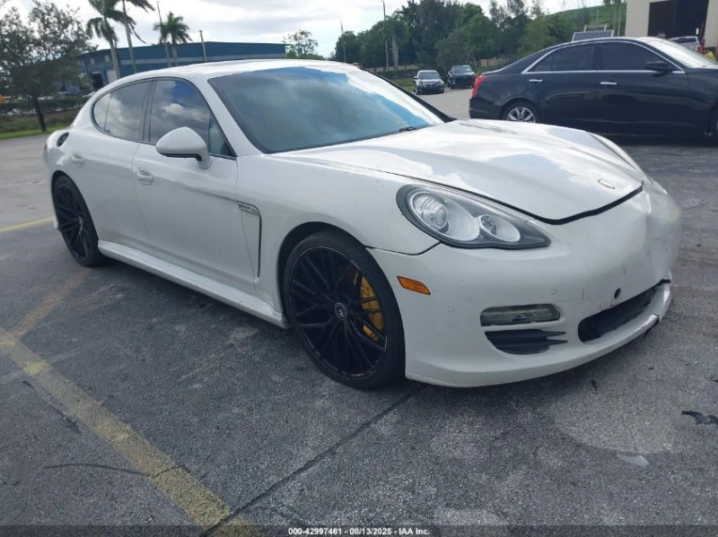 Porsche Panamera 3.6L V-6 DI, DOHC, VVT, 300HP All Wheel Drive - 23400 лв. - 21521170 1