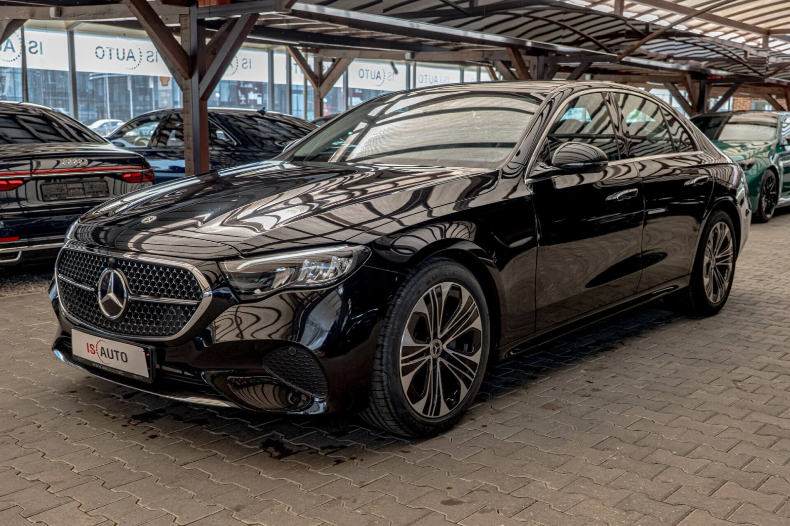 Mercedes-Benz E 200 Avantgarde/Virtual/Панорама/Подгрев/Камера, снимка 1