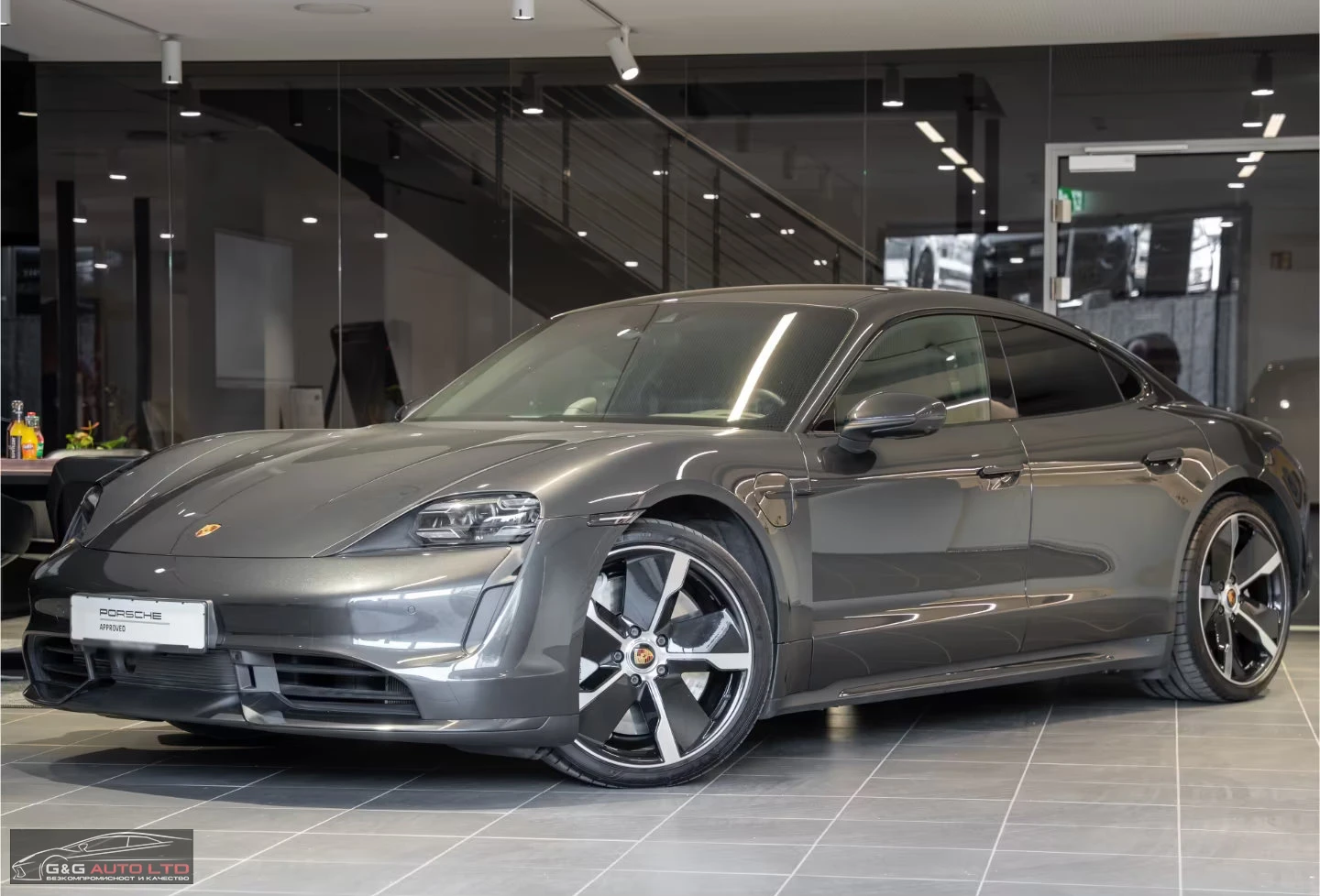 Porsche Taycan TURBO/680HP/ГАРАНЦИЯ/360/BOSE/PANO/4X4/94kWh/827v, снимка 1