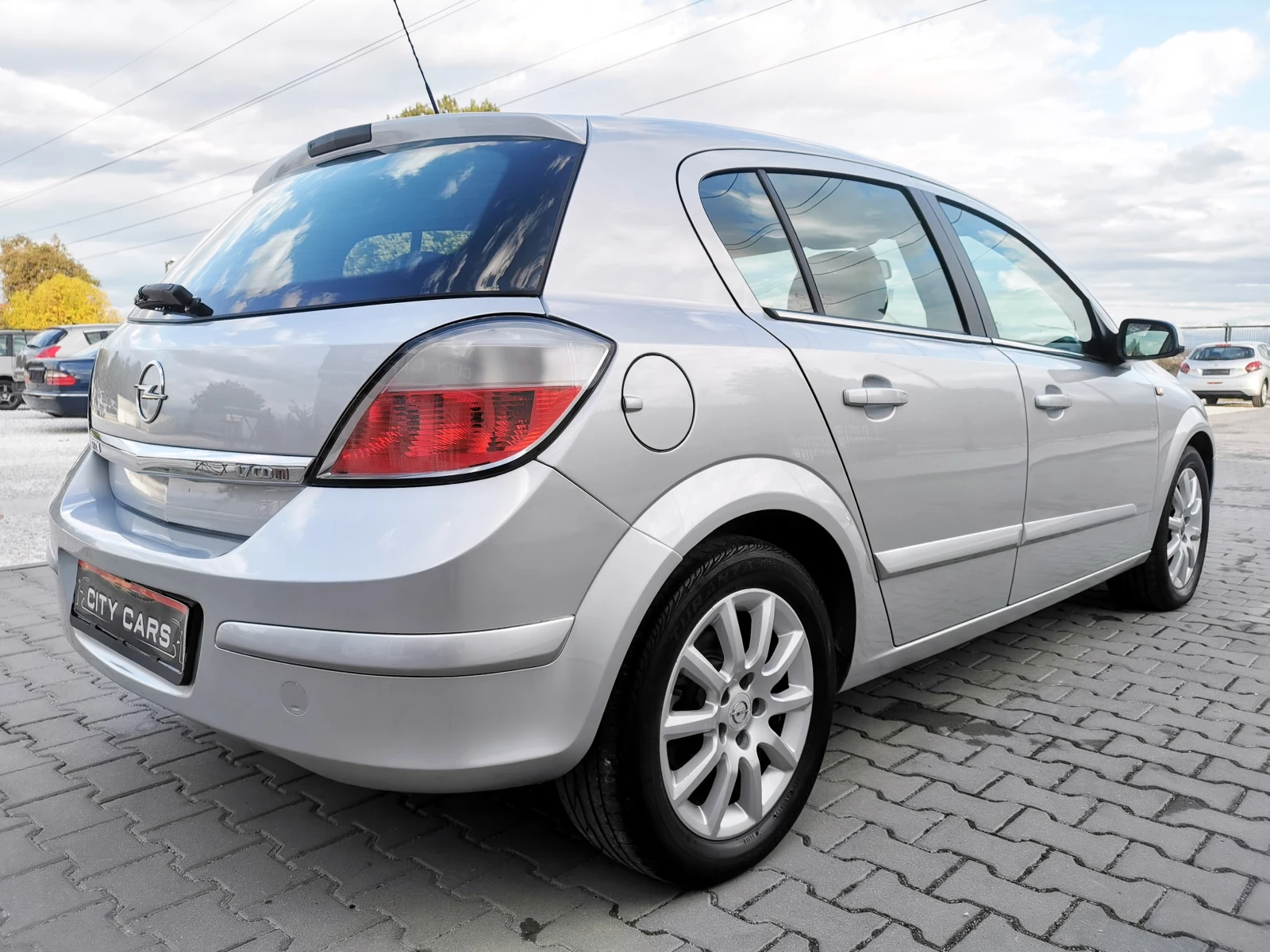 Opel Astra 1.7 CDTI - изображение 9