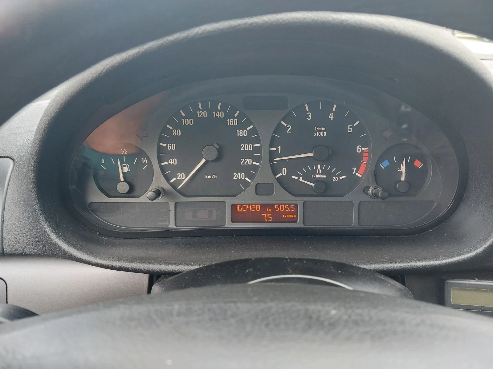 BMW 318 2.0 143кс | Mobile.bg — изображение 14