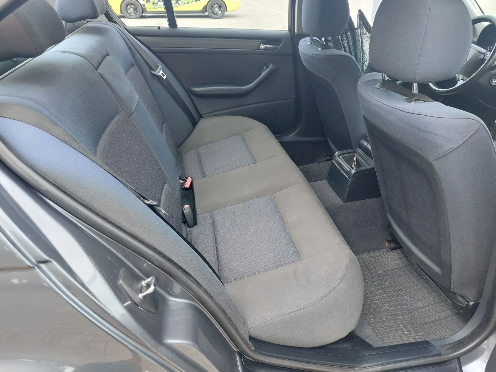 BMW 318 2.0 143кс | Mobile.bg — изображение 13