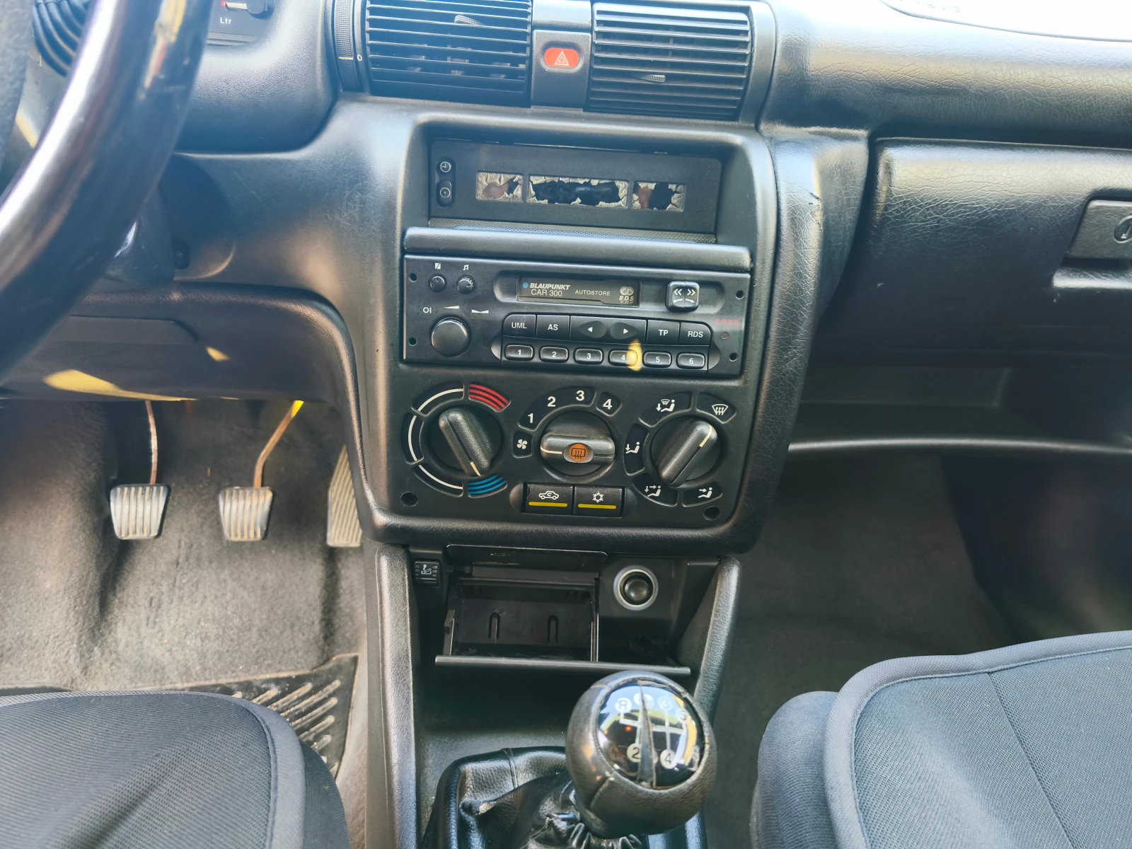 Opel Astra 1.6 MONO - изображение 9