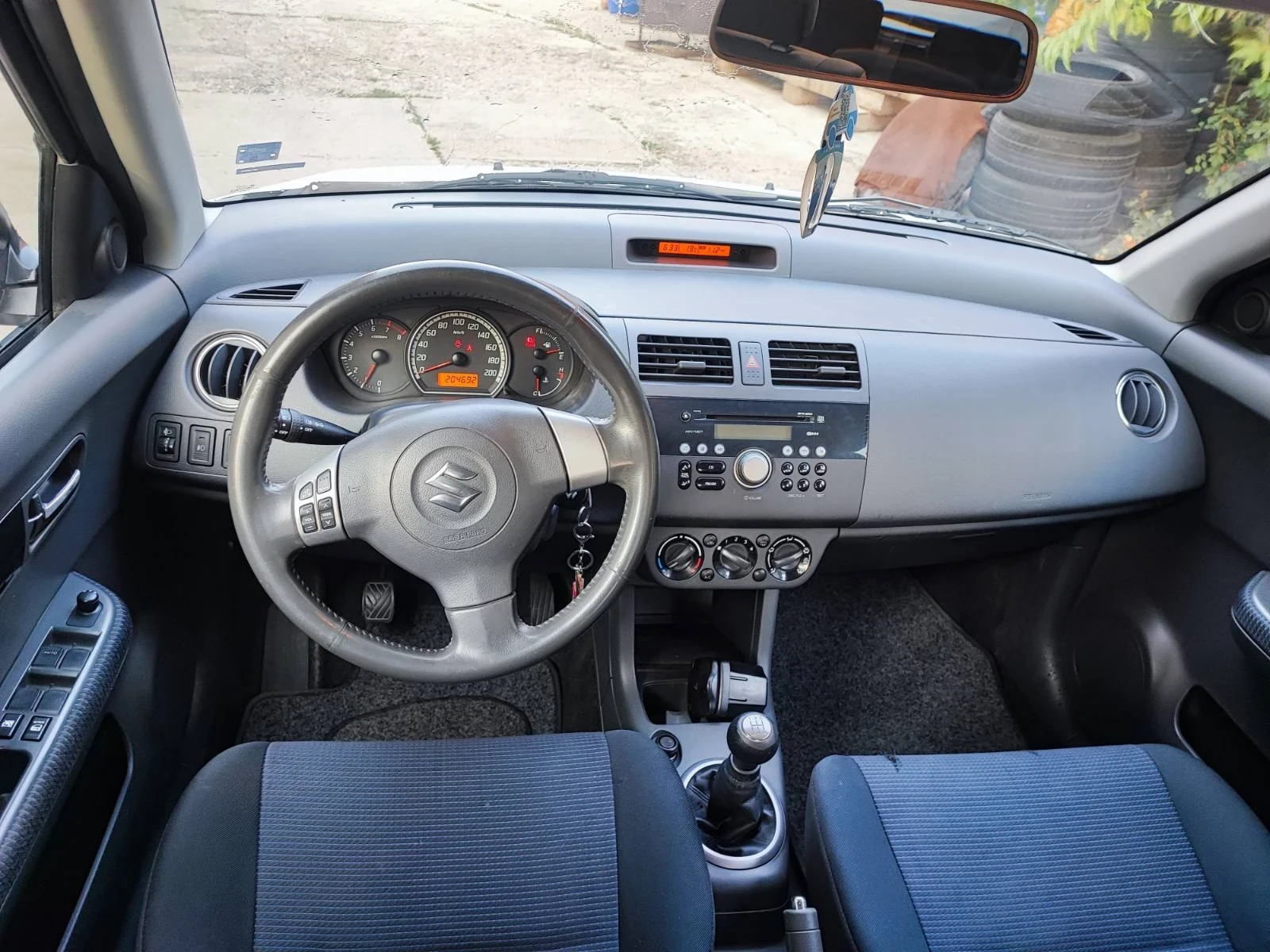 Suzuki Swift 1.4 4х4 - изображение 7