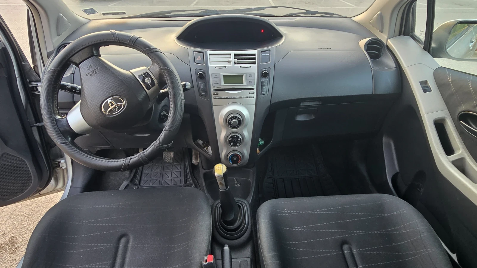 Toyota Yaris  - изображение 5