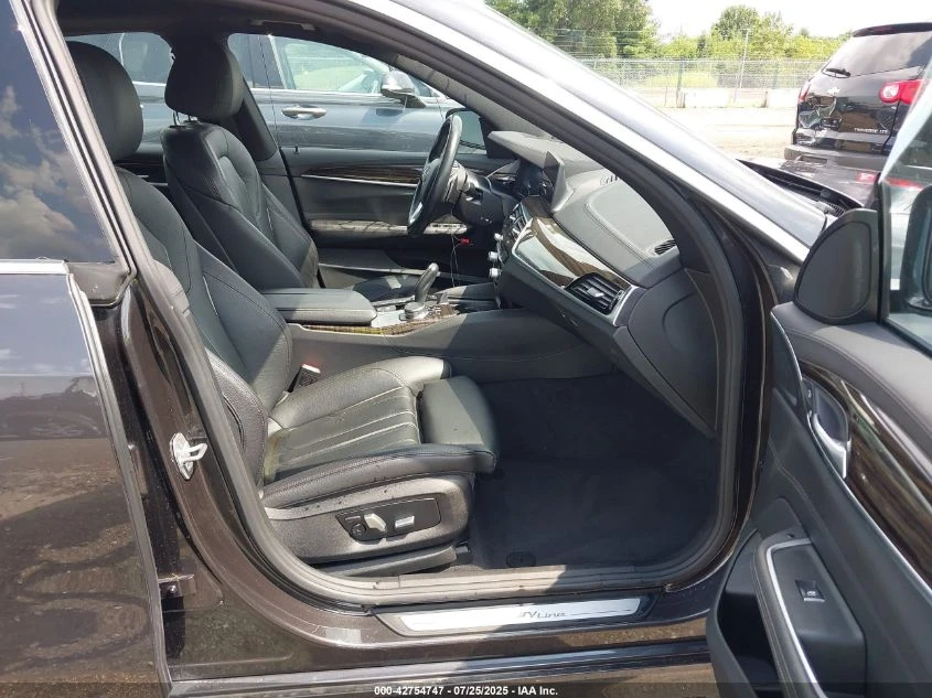 BMW 640 GT XDRIVE/ DISTRONIC/HEAD-UP/ПОДГРЕВИ - изображение 7