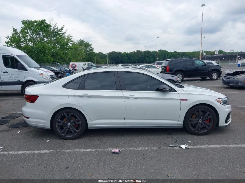 VW Jetta 2.0L I-4 DI, DOHC, VVT, TURBO, 228HP Front Wheel - изображение 5