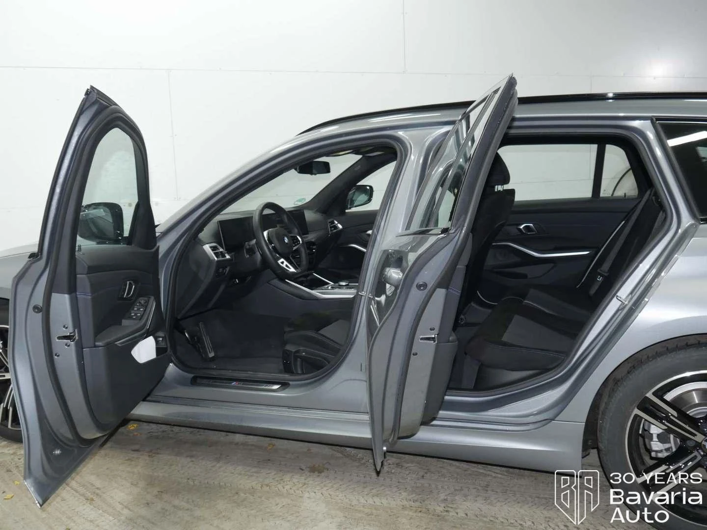 BMW 318 i Touring M Sport Paket Steptronic - изображение 5