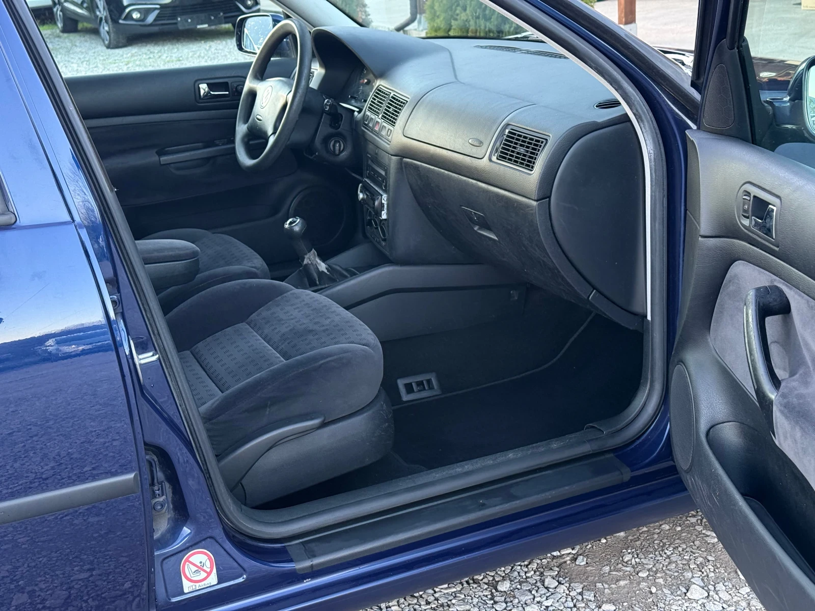 VW Golf 1.4i 75. * *  | Mobile.bg   11