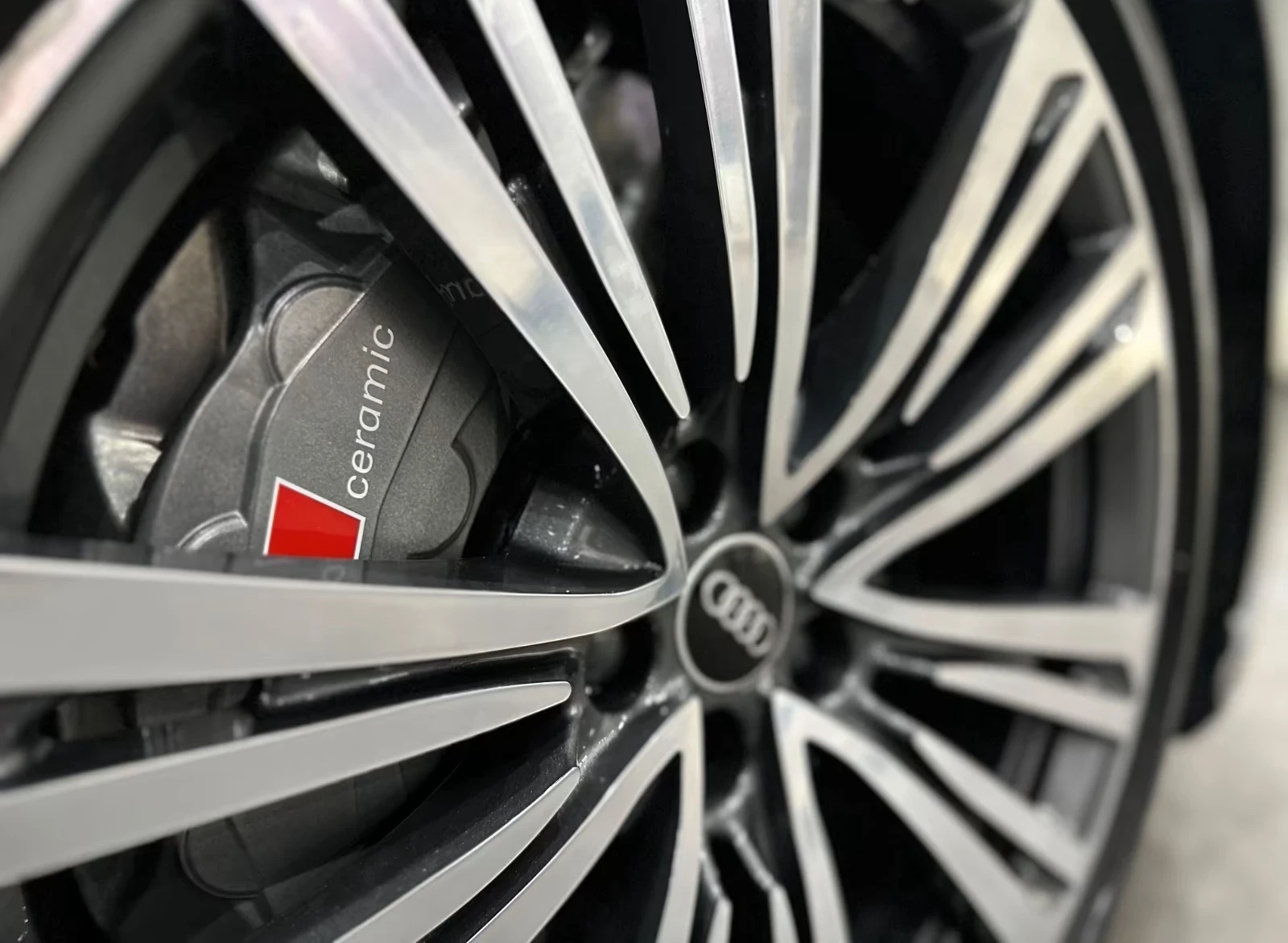 Audi A8 6.0TFSI V8 Long/Ceramic/3xTV/Exclusive/FULL | Mobile.bg � ����������� 17