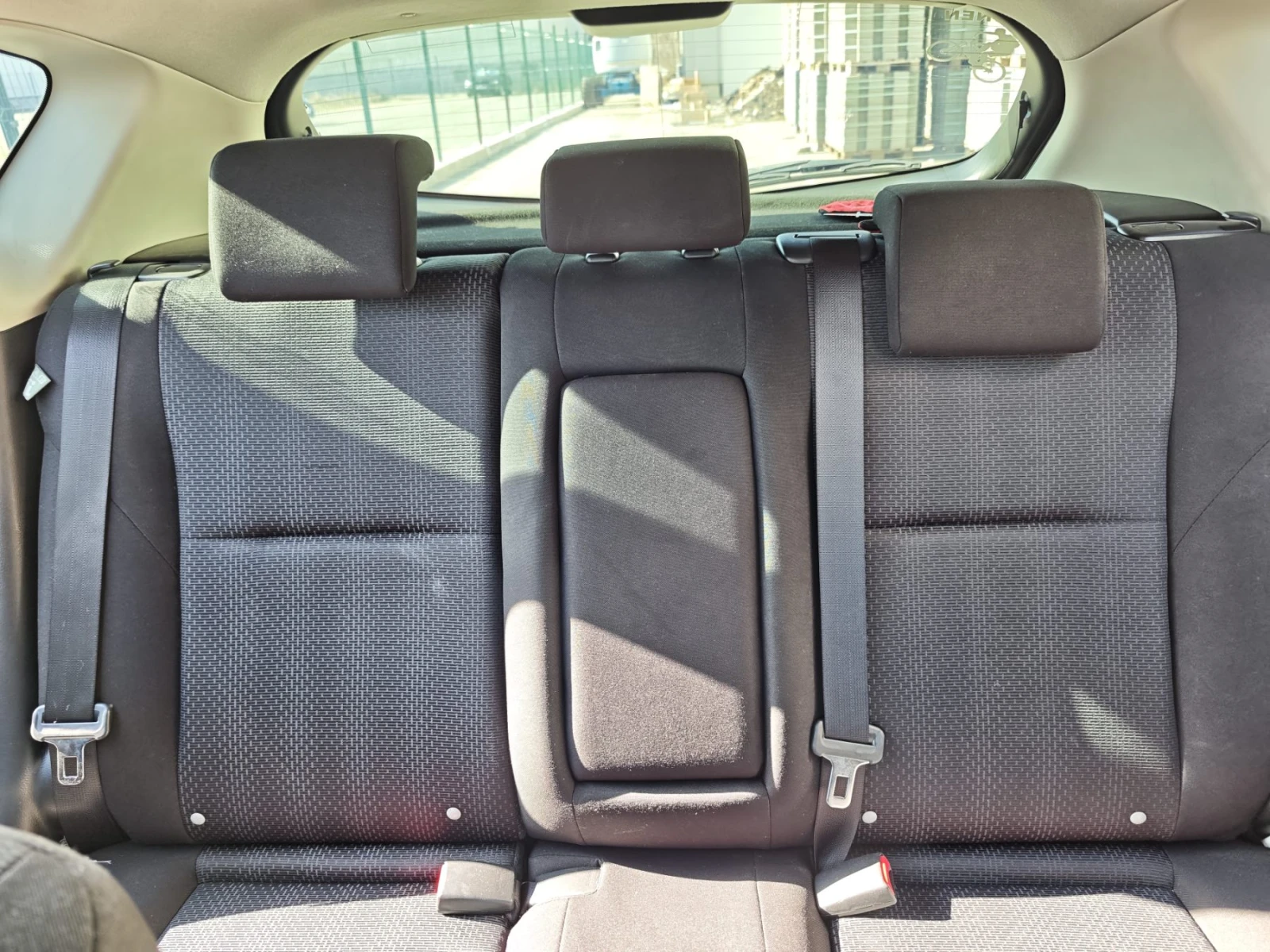 Mazda 3, снимка 13 - Автомобили и джипове - 53849197