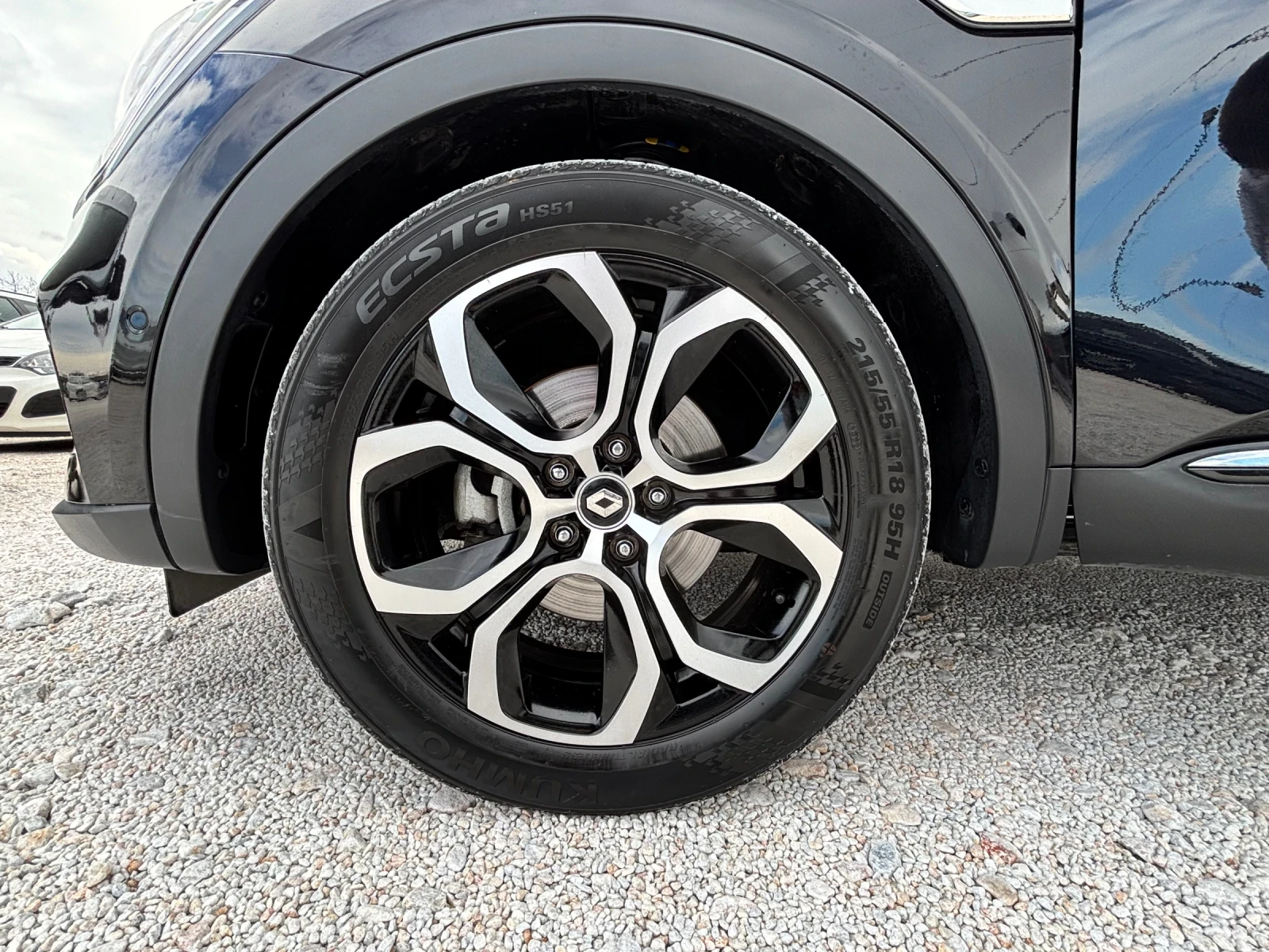 Renault Arkana 1.6 E-TECH/HYBRID/LED/TOP, снимка 17 - Автомобили и джипове - 54084314