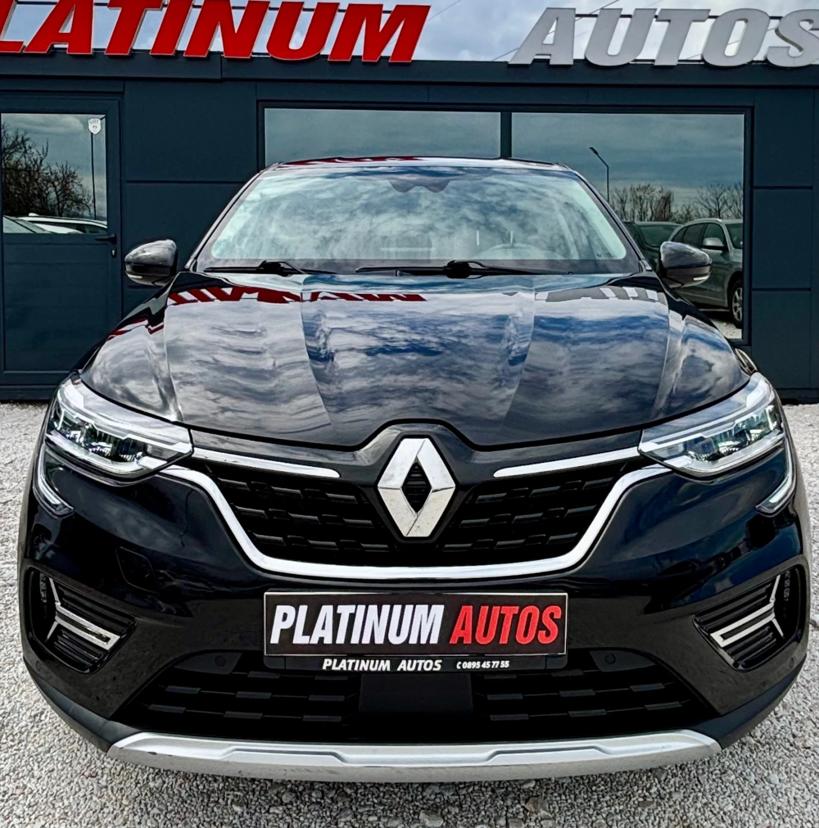 Renault Arkana 1.6 E-TECH/HYBRID/LED/TOP, снимка 2 - Автомобили и джипове - 54084314