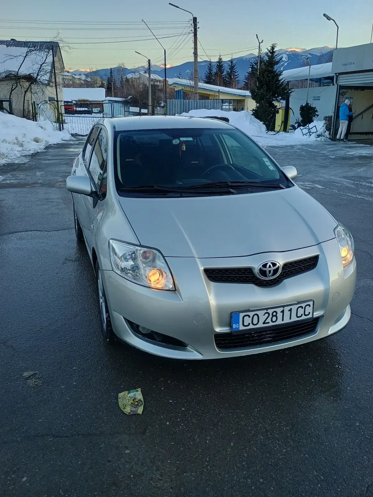 Toyota Auris, снимка 2 - Автомобили и джипове - 54175025