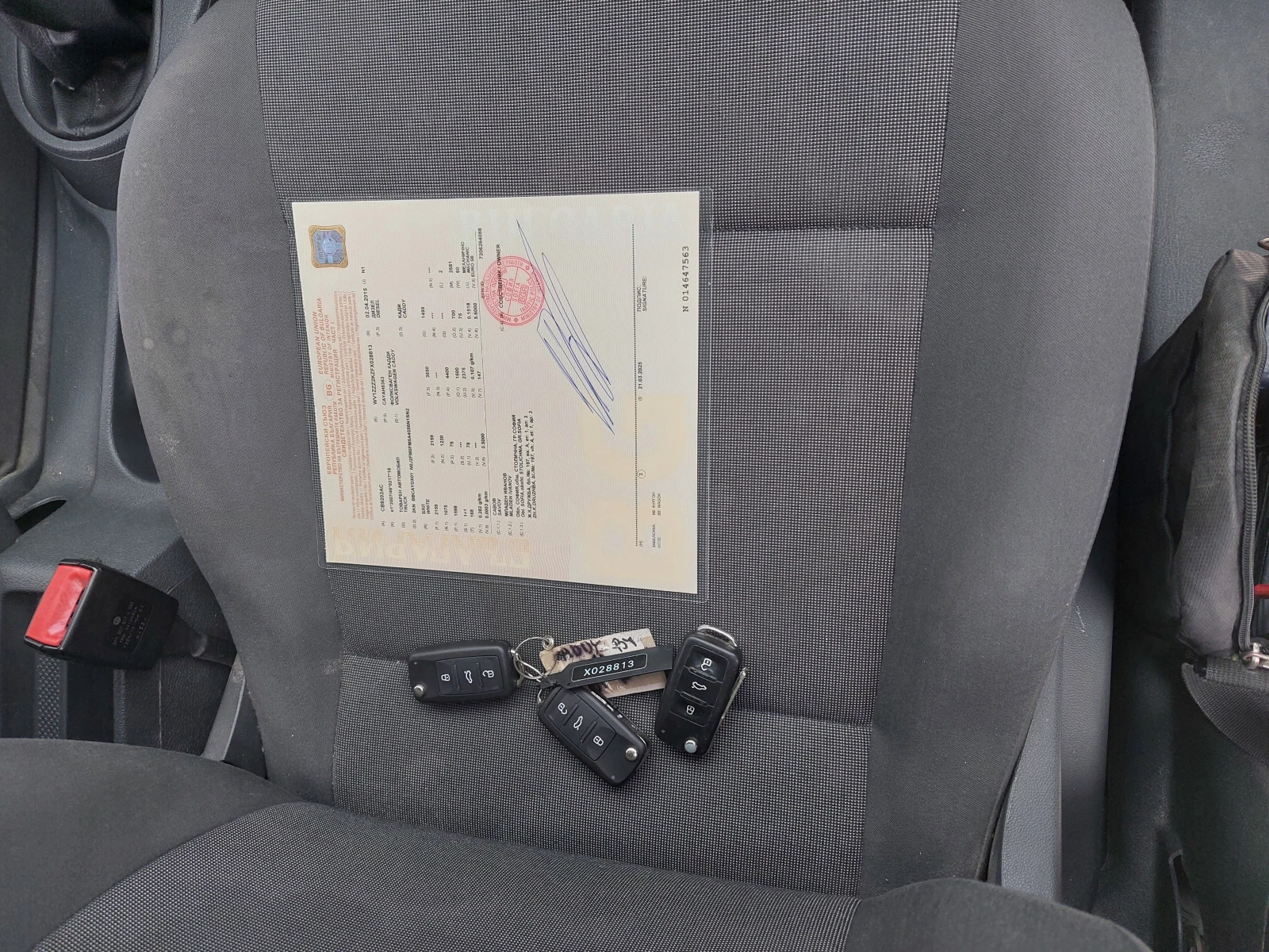 VW Caddy, снимка 5 - Автомобили и джипове - 54215594