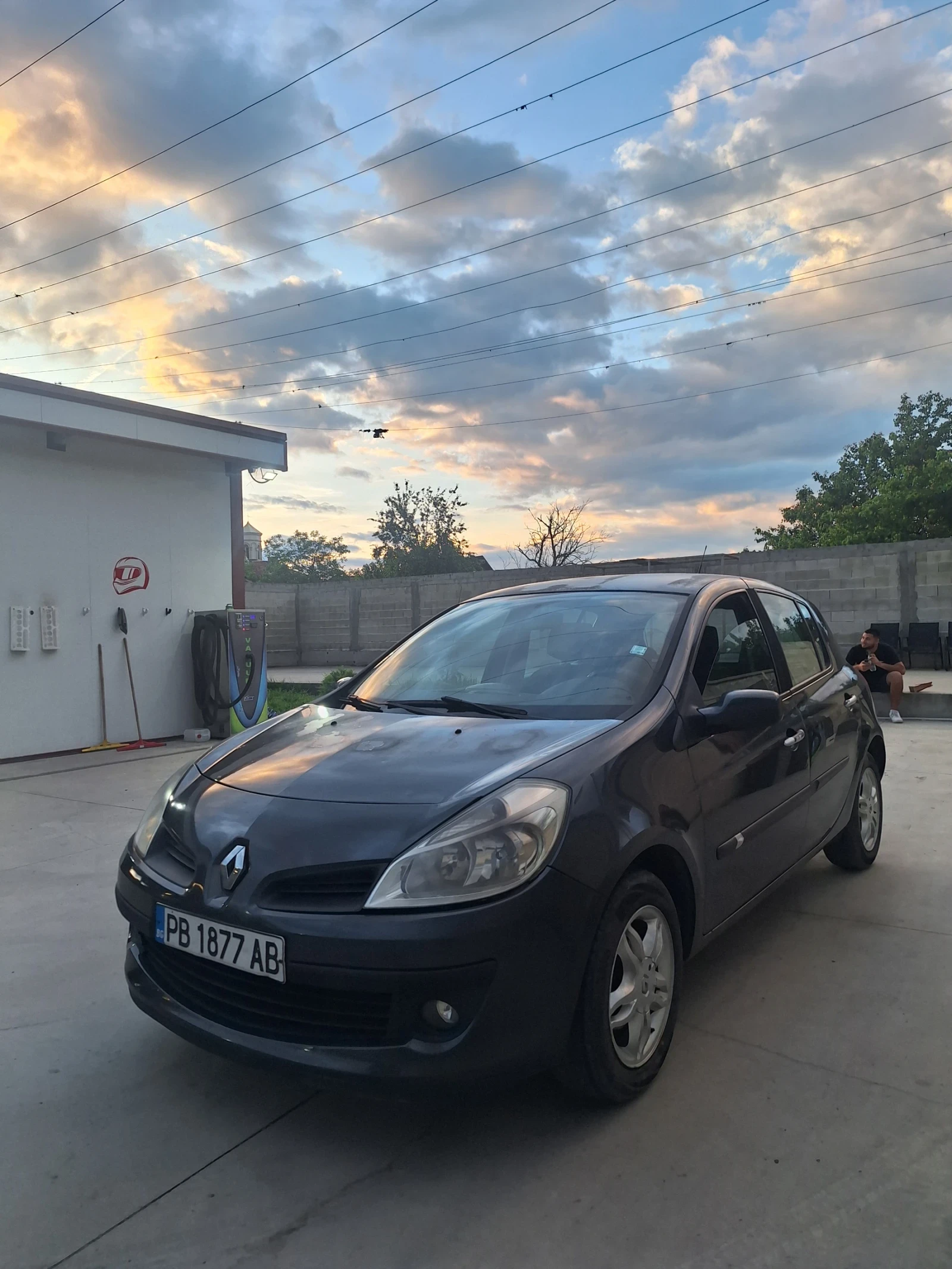 Renault Clio 1.2 Бензин , снимка 5 - Автомобили и джипове - 54658929