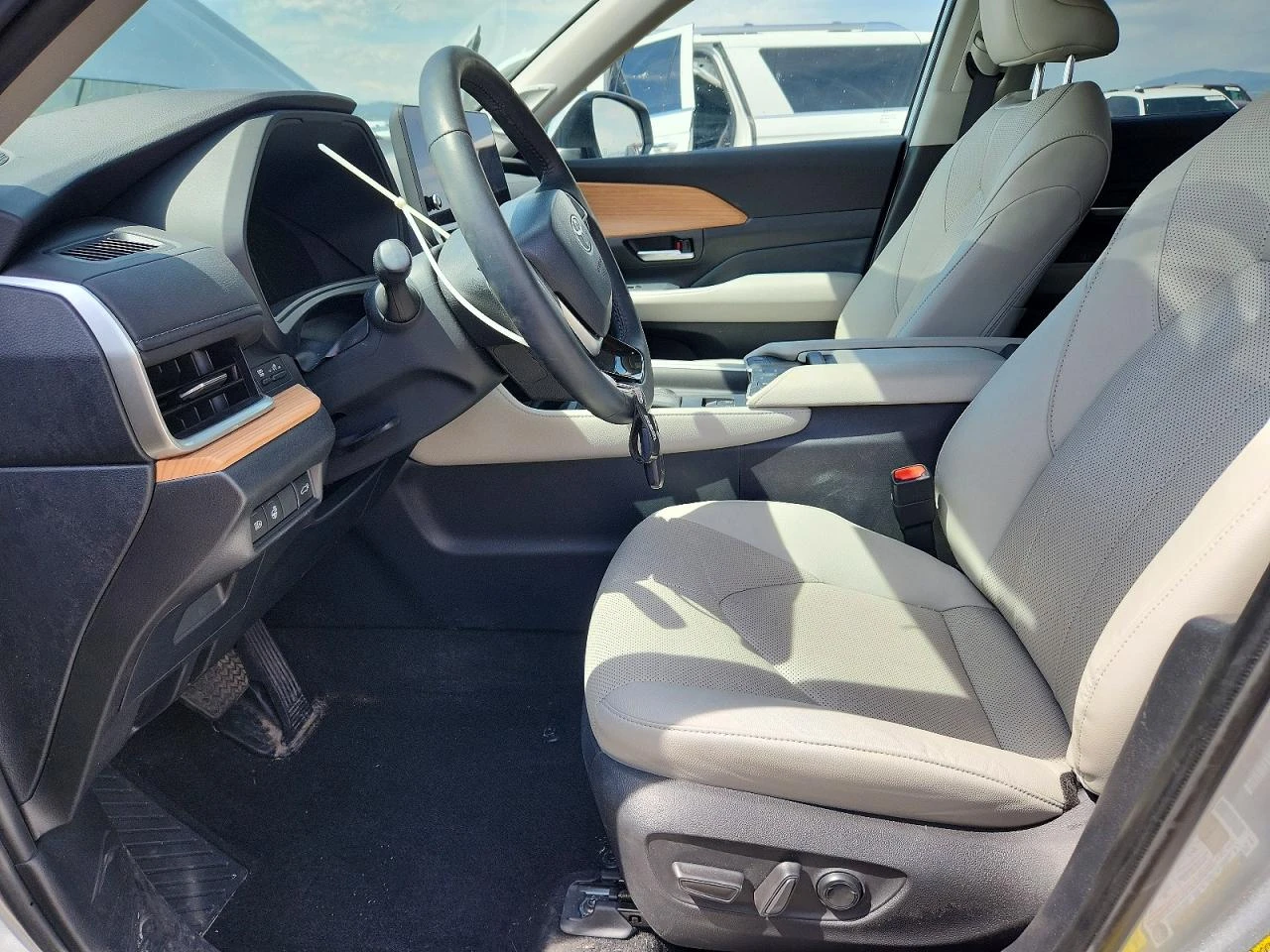 Toyota Grand Highlander 2.4l Limited, снимка 7 - Автомобили и джипове - 54914082