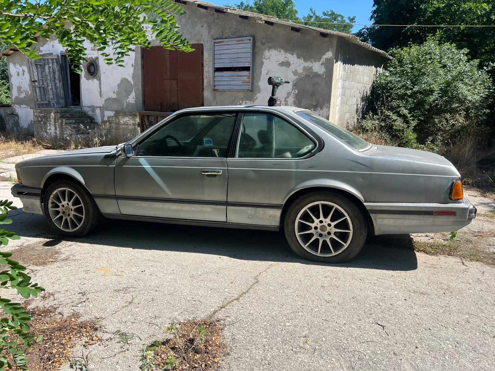 BMW 635 CSi/L6, снимка 2 - Автомобили и джипове - 55350605
