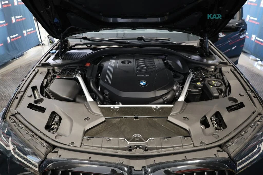 BMW 540 M-Sport * Harman/Kardon* АвтоКредит * (ЦЕНА ДО БГ), снимка 17 - Автомобили и джипове - 56132099