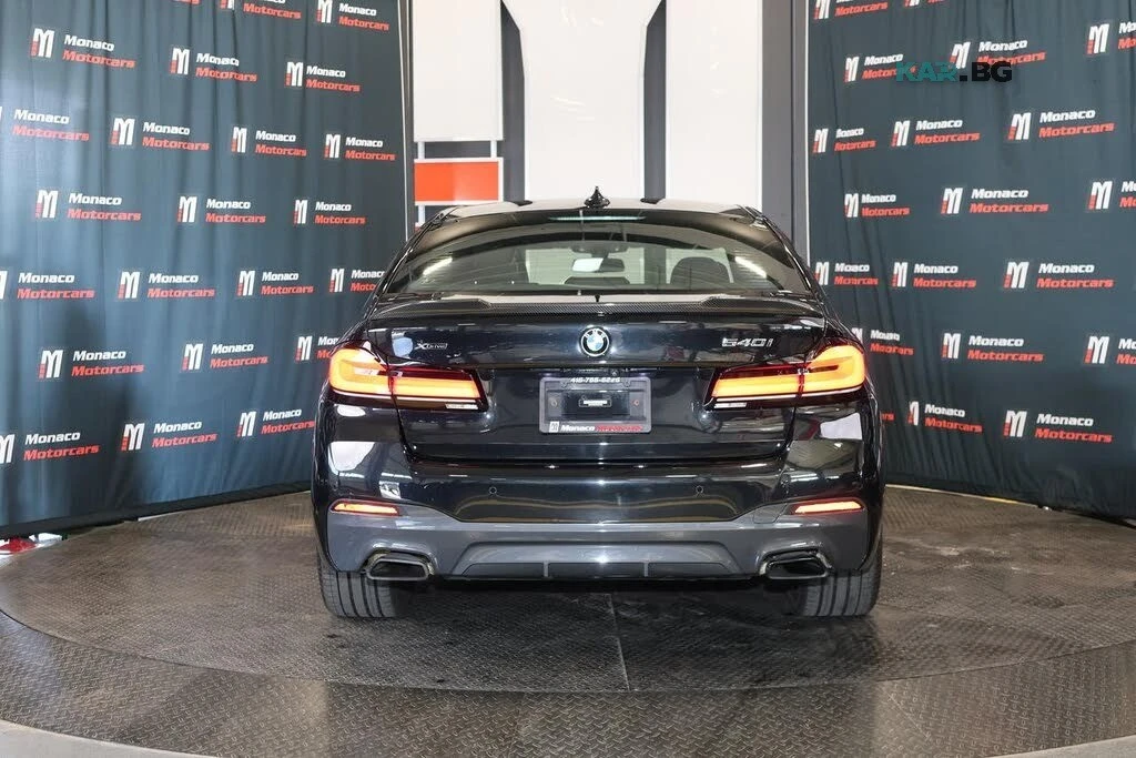 BMW 540 M-Sport * Harman/Kardon* АвтоКредит * (ЦЕНА ДО БГ), снимка 5 - Автомобили и джипове - 56132099