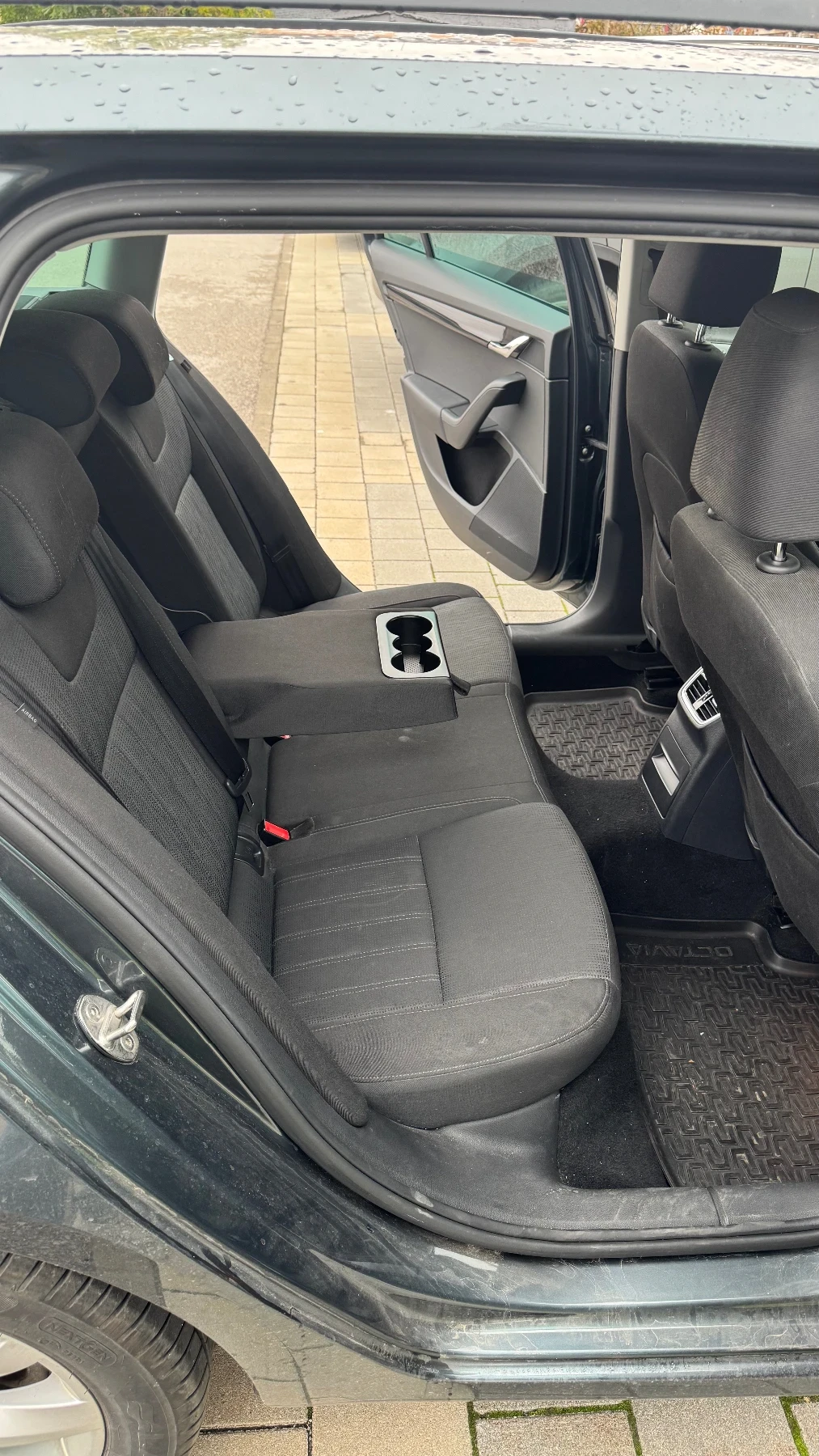 Skoda Octavia, снимка 9 - Автомобили и джипове - 56725666