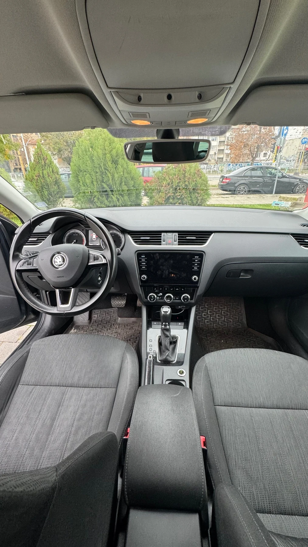 Skoda Octavia, снимка 14 - Автомобили и джипове - 56725666
